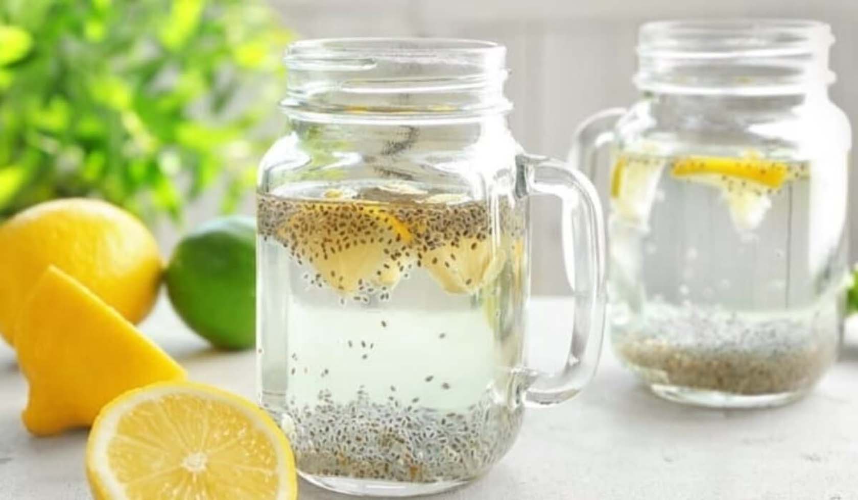 Lemon Juice With Chia Seeds